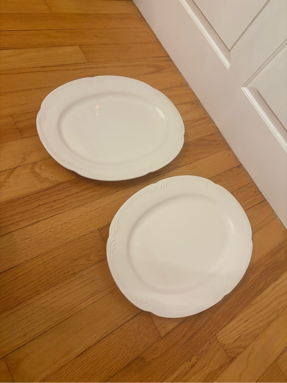 2 VTG Pfaltzgraff Filigree 14” Serving Platters White Floral Scrolled